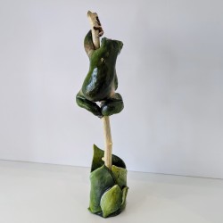 Sculpture grenouille artisanale | Statuette argile et vernis | Déco na