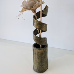 Vase spirale artisanal | Sculpture argile et vernis | Déco design uniq