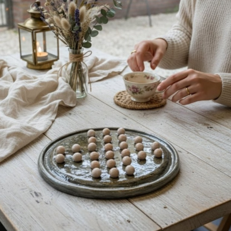 Jeu de Solitaire Artisanal en Argile et Résine - Objet Déco Unique