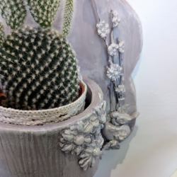 Porte-Plante Mural Artisanal | Déco Murale Fleurs Argile