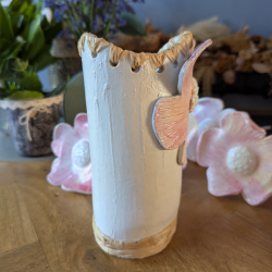 Vase et Fleurs Sculptés en Argile et Résine - Art Floral Unique