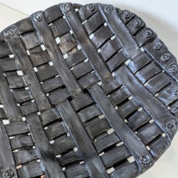 Corbeille sur pied artisanale tressée | Centre de table argile & verni